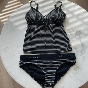 Black with white stripes tankini, Size medium